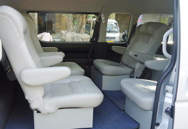 delhi to shimla manali tour by 8+1 seater toyota hiace imported mini van on rent delhi